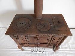 ANCIEN JOUET Gazinière Cuisinière en FONTE GODIN & Cie Bte S. G. D. G. Début XXème