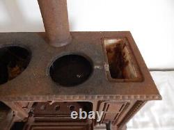 ANCIEN JOUET Gazinière Cuisinière en FONTE GODIN & Cie Bte S. G. D. G. Début XXème