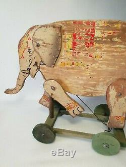 Ancien Eléphant, Jouet en bois à tirer ou à pousser des années 30 CIJ