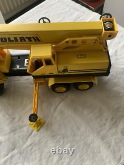 Ancien JOUSTRA Jouet ancien CAMION-GRUE modèle GOLIATH en tôle Années 70