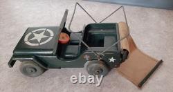 Ancien Jouet Jeep Willis WW2 en bois