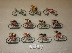 Ancien Jouet Tour De France, Voiture Ford + Velos + Coureurs Cyclistes Annees 60