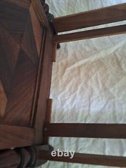 Ancien Lit En Bois pour poupée Jouet Vintage