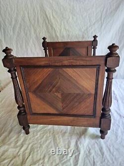 Ancien Lit En Bois pour poupée Jouet Vintage