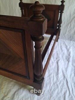 Ancien Lit En Bois pour poupée Jouet Vintage