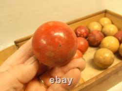 Ancien Lot 21 Boules En Bois Peint Billard Jeu Societe