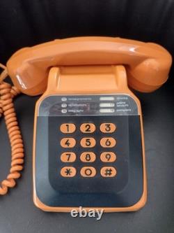 Ancien Téléphone Orange CASIMIR Vintage à clavier numérique années 70