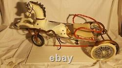 Ancien cheval à pédale style Sulky année 60 déco jouet vintage Char d'enfants