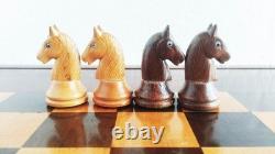 Ancien jeu d'échecs, bois vernis, Allemagne/Russie , 1960's