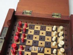 Ancien jeu d'échecs de voyage anglais boite acajou et laiton pions en os teinté