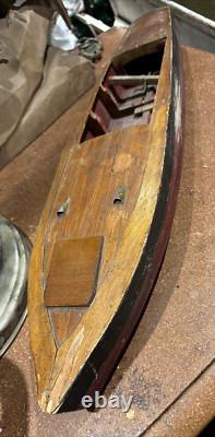Ancien jeux jouet bateau maquette RIVA barca modelisme en bois en carcasse