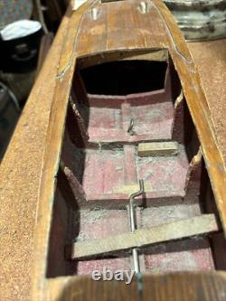 Ancien jeux jouet bateau maquette RIVA barca modelisme en bois en carcasse