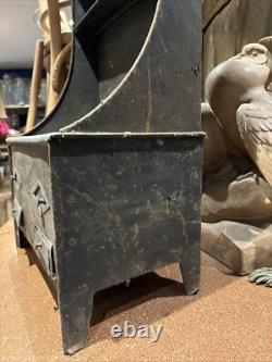 Ancien jeux jouet poupée ancienne cuisiniere poil a bois XIXe metal antique doll