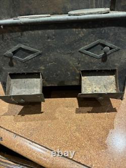 Ancien jeux jouet poupée ancienne cuisiniere poil a bois XIXe metal antique doll