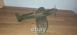 Ancien jouet avion chasse tôle Spitfire époque WWII origine anglaise