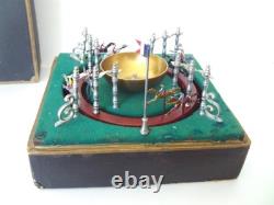 Ancien jouet de bistrot CHEVEAUX TIERCE TURFISTE fonctionne en malette