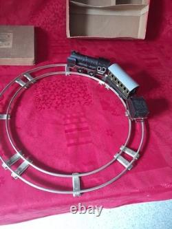 Ancien petit train en tôle avec circuit et boite d'origine distler germany