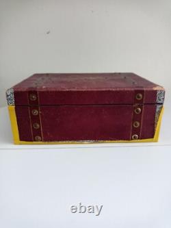 Ancienne Mallette de Jeux Caisse Le Nain Jaune Circa 1900