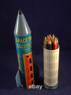 Ancienne boîte crayons étui fusée espace vaisseau table multiplication W-Germany
