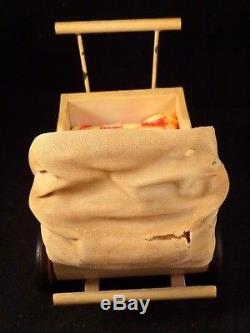 Ancienne rare poussette en bois bébé landau miniature EAS 1950