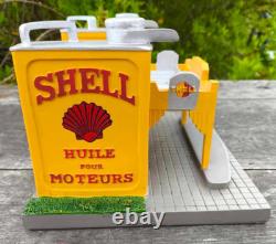 Ancienne station service en résine NOREV 1/43e Shell Relais N°5 boîte d'origine