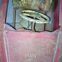 Ancienne voiture à pédale en tôle Fernand ALEXANDRE à restaurer C. 1950