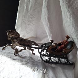 Antique calèche, traineau cheval et dame en fonte-collection-curiosité