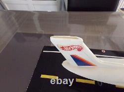 Avion cargo hot wheels 1982 très rare