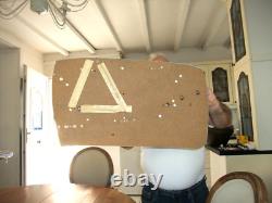 BEAU GARAGE 54 X 29,5 CM, 2 MOTEURS + éclairage frontal NIL 1970