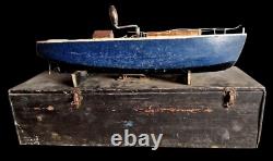 Bâteau navire de bassin 67 cm, mécanique, dans son coffret années 30