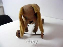 Beau chien sur roues long oreilles longueuer 45 cm beau mohair beige