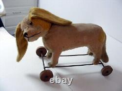 Beau chien sur roues long oreilles longueuer 45 cm beau mohair beige