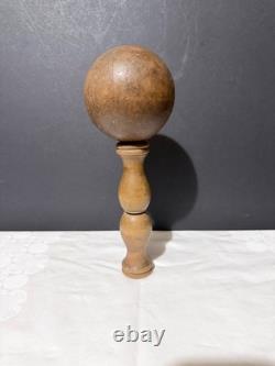 Bilboquet ancien en bois Belle patine Fin 19ème Début 20ème