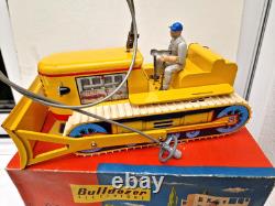 Bulldozer électrique en boite d'origine Joustra jouet ancien en tôle