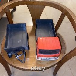 Camion BENNE Mercedes BIG avec sa remorque Benne