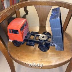 Camion BENNE Mercedes BIG avec sa remorque Benne