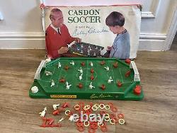 Casdon Foot Joué Par Bobby Charlton de Table Football Jeu 1960s. Emballé