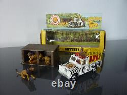 Corgi Toys Coffret cadeau 8 Land Rover Lions of Longleat dans sa boîte d'origine