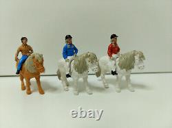 Diorama Poney Club (décor avec figurines Britains en plastique)