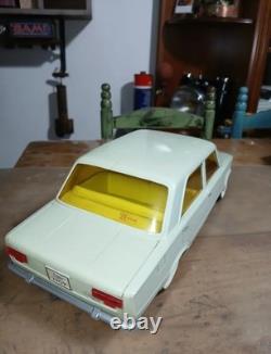 Fiat 124 payá 1/10 40cm