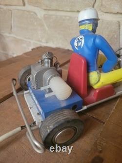 Go Kart Fil Téléguidé Circuit Piste Course Jouet Ancien Made In Italy Art. 753