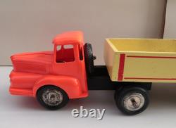 Grand Camion Unic Izoard Semi Remorque 56Cm Bois et Plastique France 1960