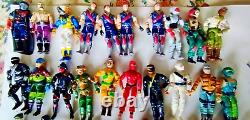 Gros lot 40 Figurines GIE JOE + lot Armes TBE