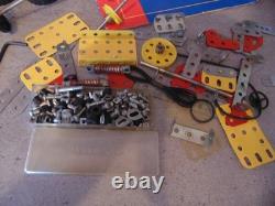 Gros lot de piéces de Mecano jeu ancien