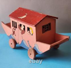 JOUET ANCIEN DE PLANCHER EN BOIS DECORE ARCHE DE NOE AVEC 11 ANIMAUX 1937's