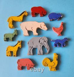 JOUET ANCIEN DE PLANCHER EN BOIS DECORE ARCHE DE NOE AVEC 11 ANIMAUX 1937's