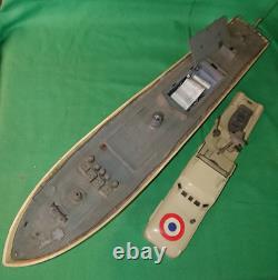 JOUSTRA F 341 vedette garde côte radiocommandé vintage