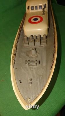 JOUSTRA F 341 vedette garde côte radiocommandé vintage