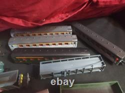 Jouef Lot de près de 3kg de rails et 24 wagons et loco