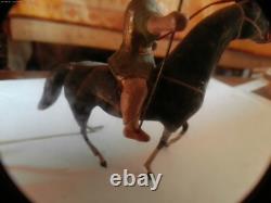 Jouet Ancien Cavalier Gaulois en métal et compo vers 1900 très rare
